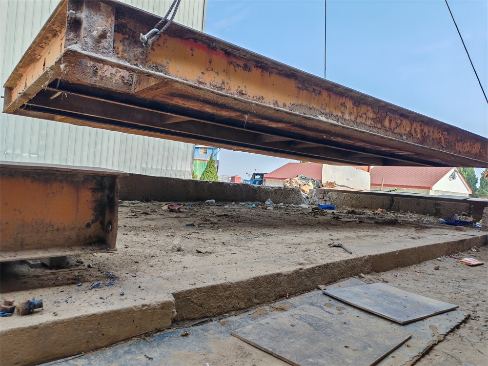 肖泉村崟泉礦業(yè)07